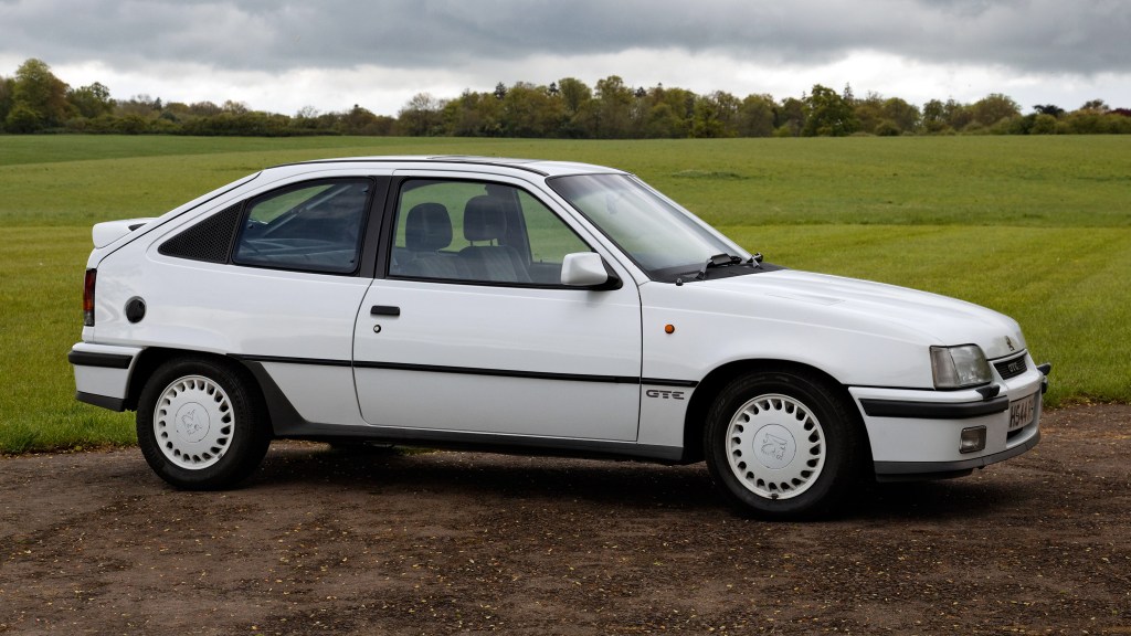 Front three-quarter of a white Vauxhall Astra GTE 3-door hatchback