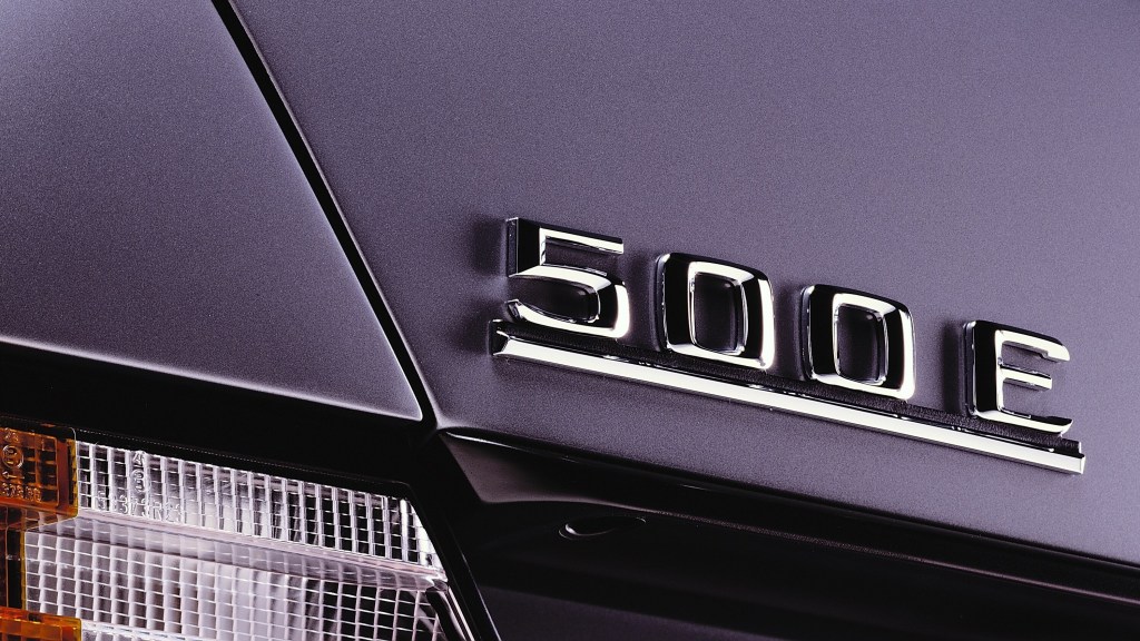 Mercedes-Benz 500 E (W124 series) badge detail